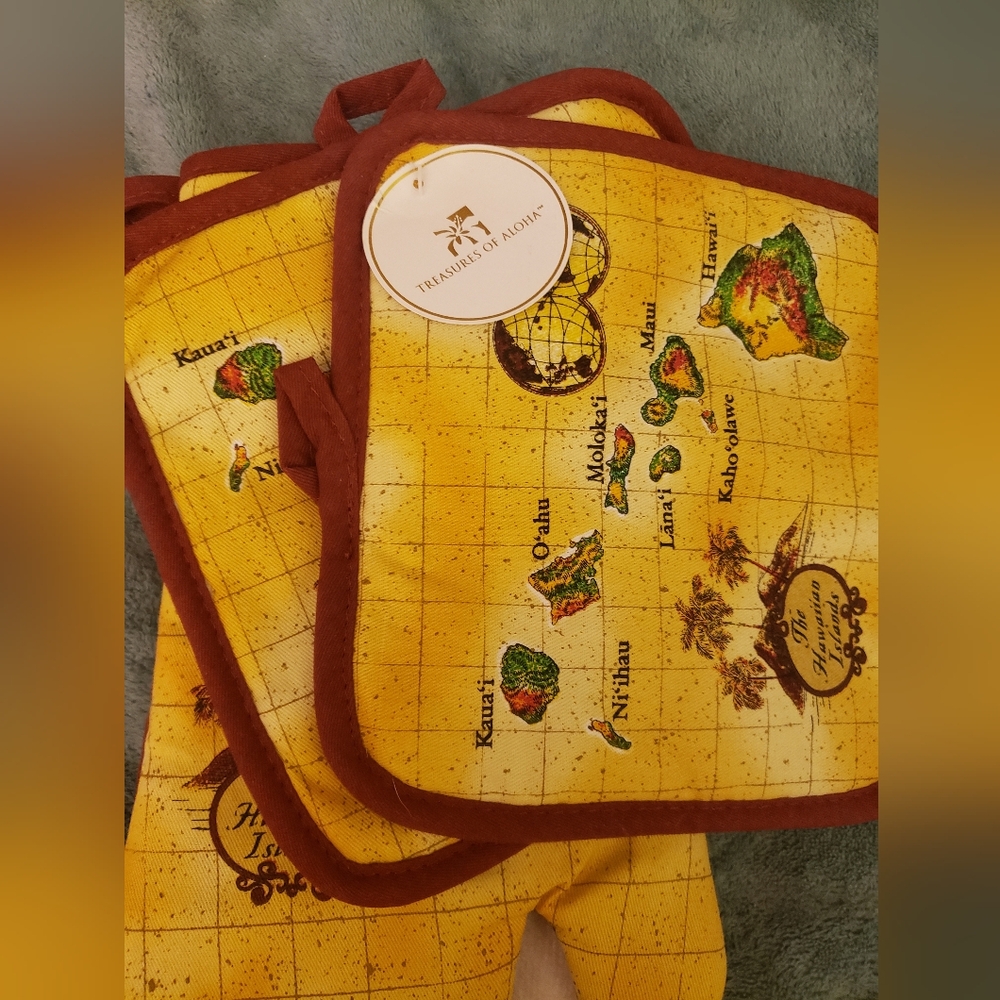Yellow and Brown Kitchen Linens Set